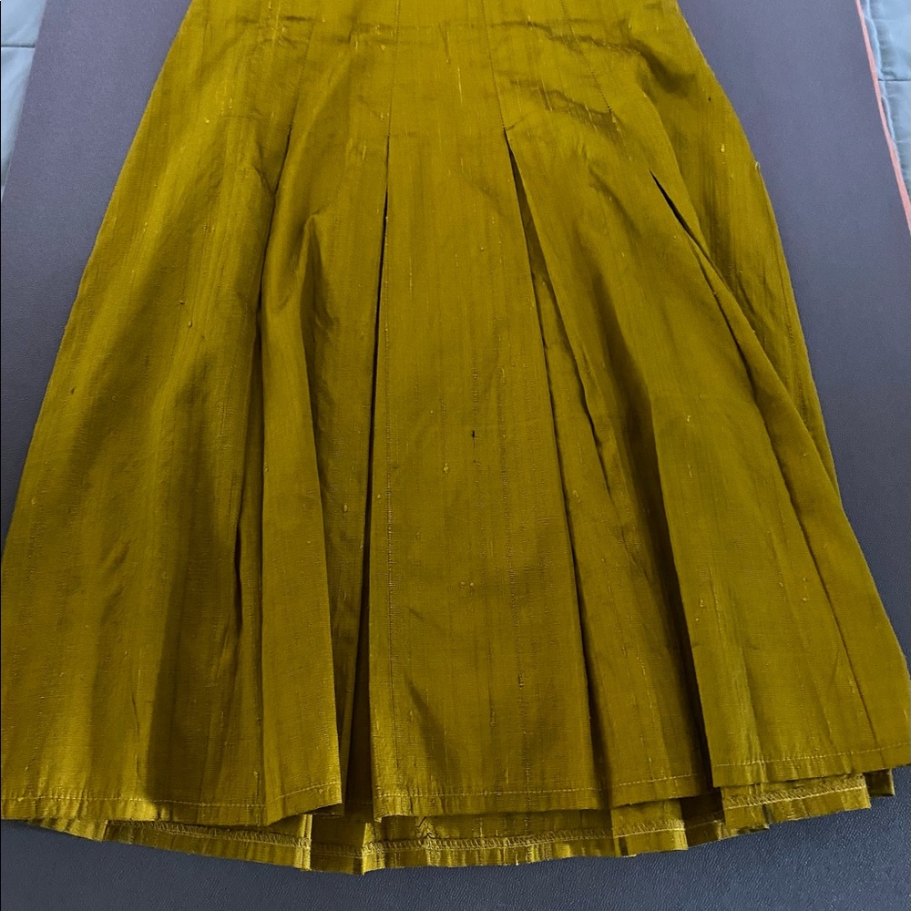 Silk pleat skirt